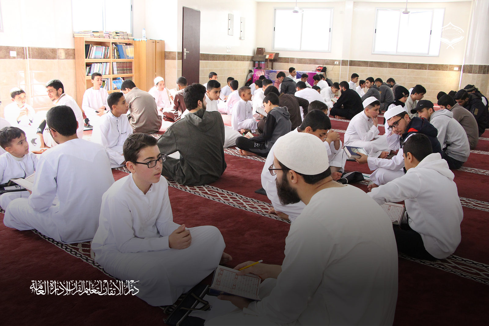 في شهر القرآن .. أكاديمية الإمام الكسائي بدار الإتقان تقيم يوم السرد القرآني لطلابها