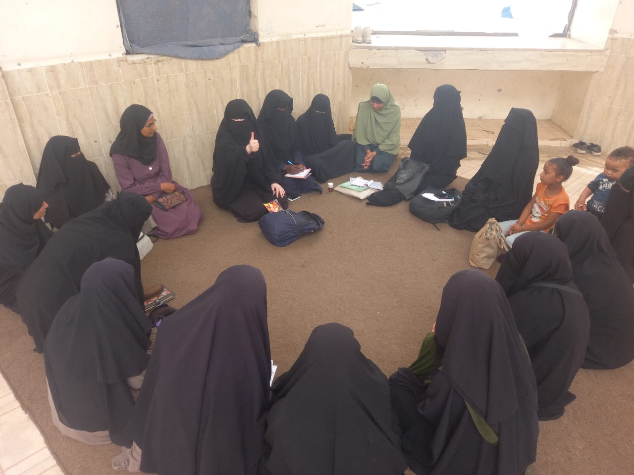 قسم التربية يعقد لقاء للمربيات في دار الإتقان